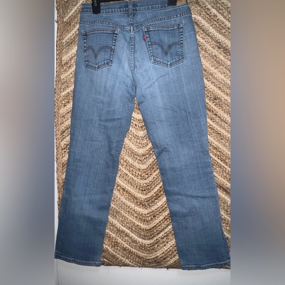 Levi's Women's Straight Leg 505 Denim Jeans, Medium Wash, Size 8 Short - Picture 4 of 8
